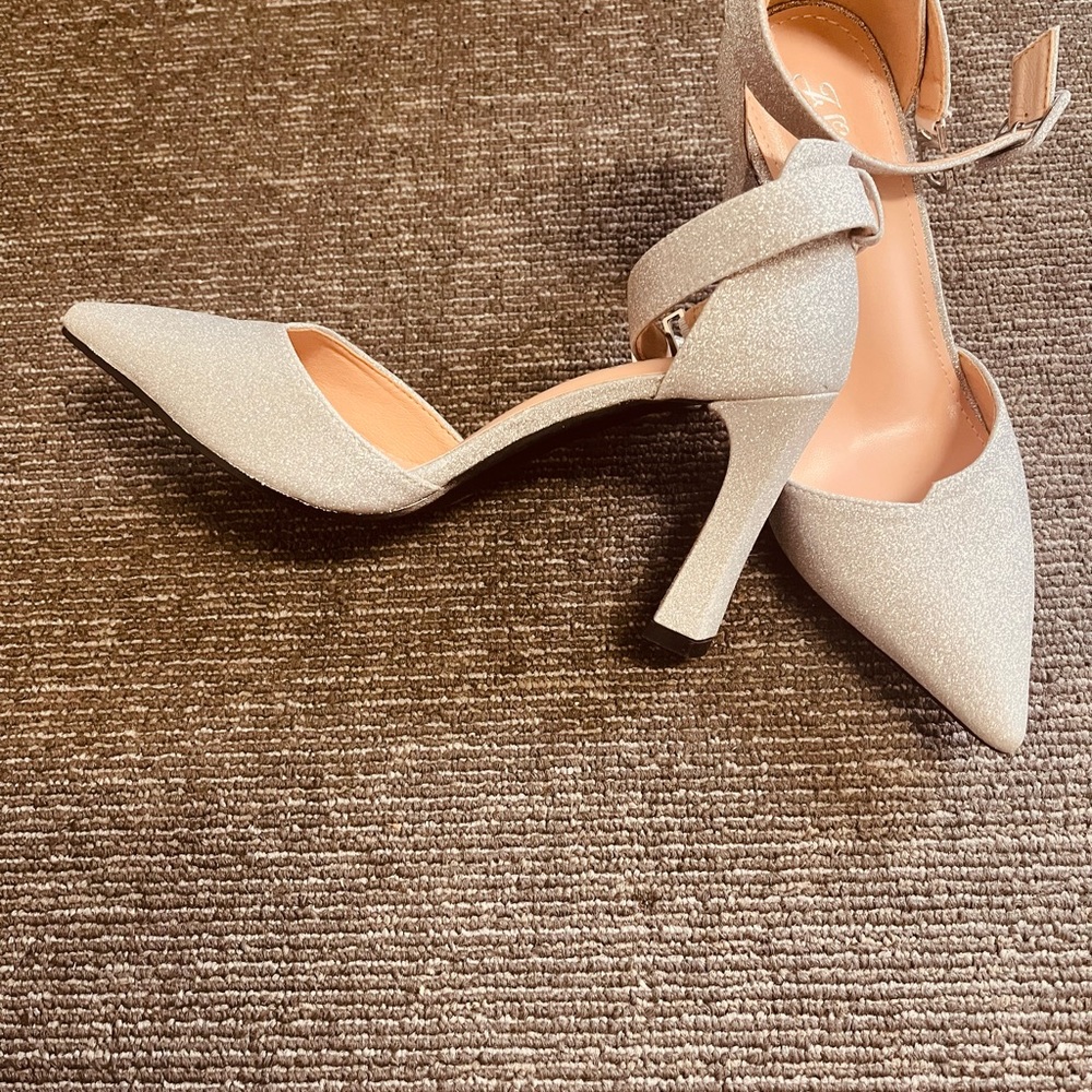 Silver sandals - Picture 4 of 4
